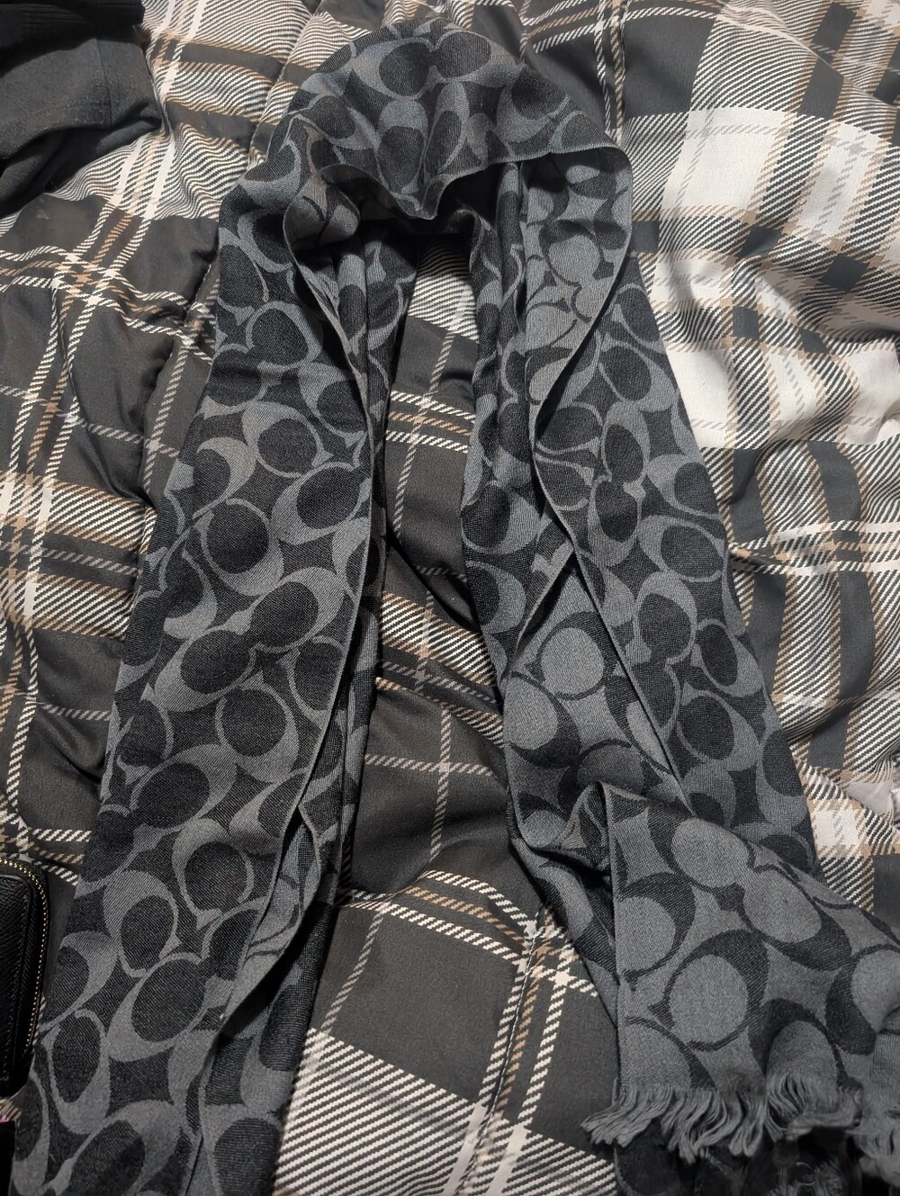 Coach Black Gray Signature Large Scarf - Picture 2 of 4